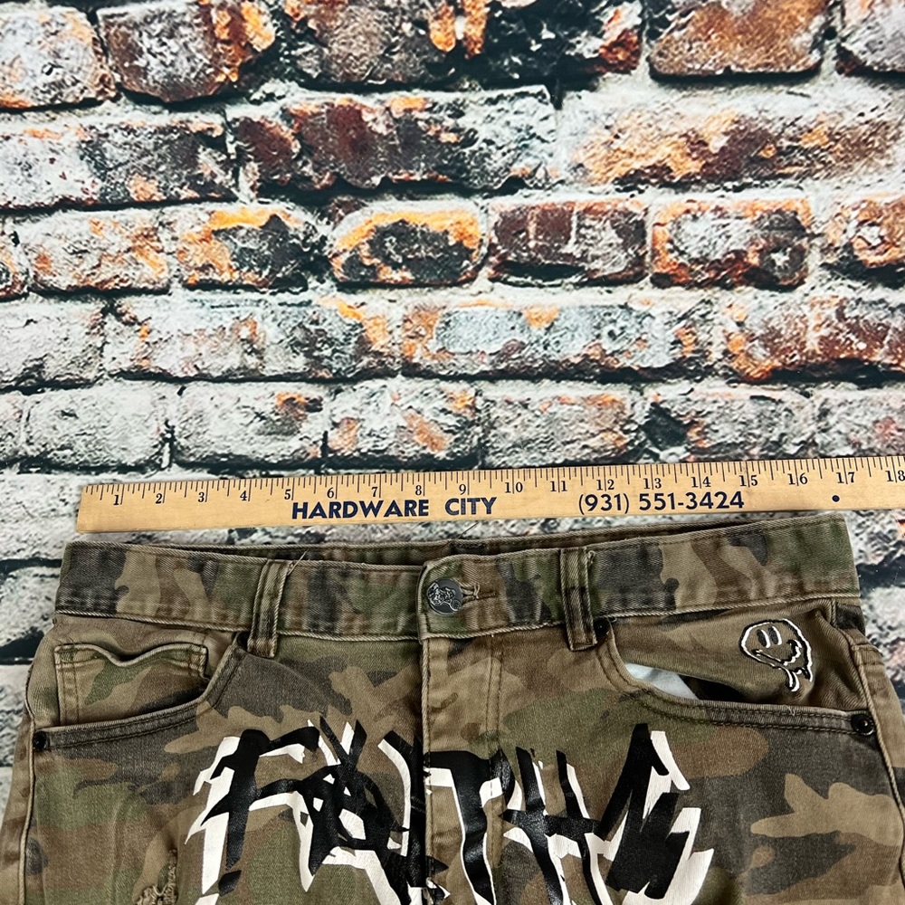 Grindhouse Camo Urban Distressed Graffiti 34x30‎ Jeans - Picture 6 of 8
